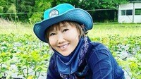 工藤夕貴(53) ビキニで早朝に外で水風呂を満喫「なんか画になりますなぁ」