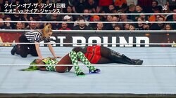 123キロが57キロに叩き落とされた！　揺れるリング…“巨漢女子”落下の衝撃的瞬間「これはすごい」場内どよめき