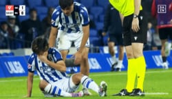 「何するんだ！」久保建英、“後方から体当たり”被害で側頭部を強打…「危ない！」「何度目のファウルなし…」ファンが心配した瞬間