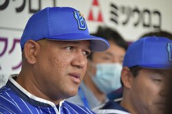 横浜DeNA、苦しい「捕手の台所事情」　期待の“強肩”ルーキー山本（祐）の昇格にラミレス監督「捕手に代打を出しやすくなる」