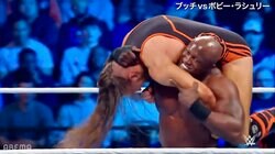 「交通事故やん」「とんでもないのがw」規格外タックルで一回転失神KO “筋肉魔人”レスラーの驚愕パワーに場内戦慄の瞬間