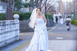 花嫁が泥酔し窓から逃亡！ 「思っていた人と違う」結婚式当日に突然の心変わり