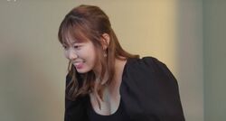 イケメン俳優との個室デートに大胆胸元&ミニワンピで登場!23歳ダンサー「今日のデートが1番幸せ」『HEART SIGNAL JAPAN』第8話