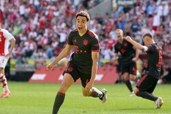 バイエルンのリーグ制覇に大きく貢献！　値千金の勝ち越しゴールを決めたムシアラ「本当に嬉しい」