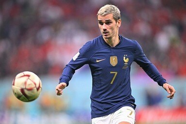 W杯】大会欠場のポグバが母国勝利に喜び フランス代表MFへ賛辞