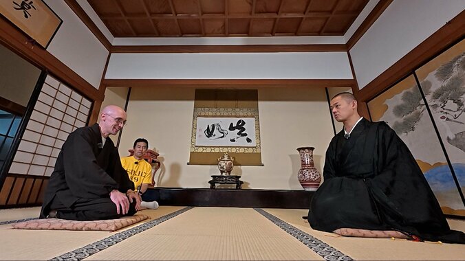 【写真・画像】高野山のお寺で“46匹のモルモット”が大運動会！？ 前代未聞の光景に住職「全然雑念とれてない」　1枚目