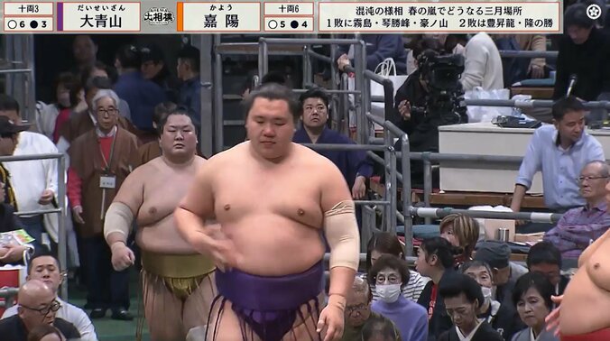 「花道からキタ！」力士に続いて国民的俳優の姿 取組前、カメラが捉えた驚きの瞬間に反響相次ぐ 3枚目