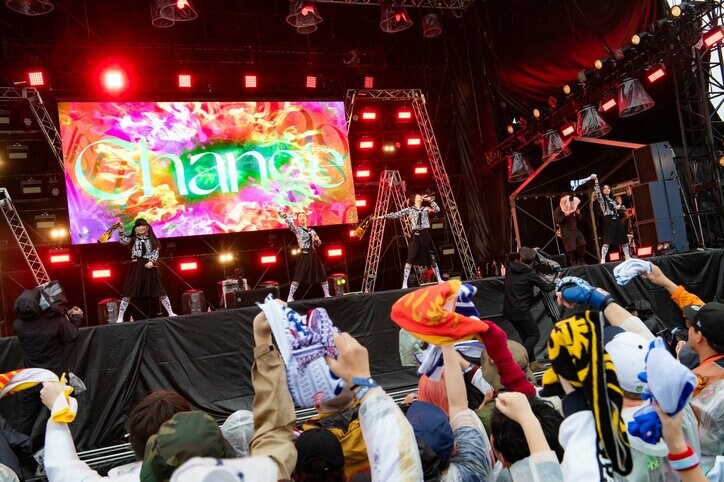 【写真・画像】新しい学校のリーダーズ、メトロック出演後の最速インタビュー「いまは新しい学校のリーダーズが趣味」4人が“尊いグループ時間”を語る　2枚目