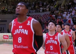 河村勇輝→八村塁の“神連携”が「異次元すぎる」「えぐいって」NBAコンビのバックドアに敵地騒然！【バスケW杯予選】