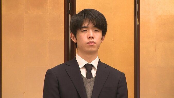 藤井聡太竜王、気になる新年の過ごし方「ゆっくり過ごせれば」「正月料理はかまぼこが好き」 1枚目