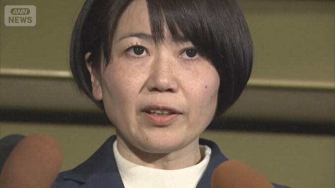 前橋市長選で小川晶氏が再選　「反省して働けと」万歳封印　ラブホテル密会問題で辞職 1枚目