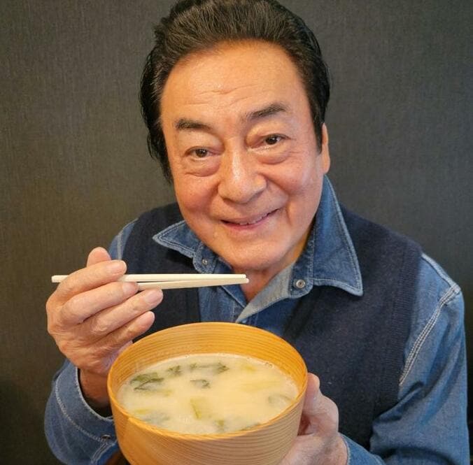  高橋英樹、フグの白子出汁を使った贅沢な料理を堪能「豪華」「美味しそう」の声  1枚目