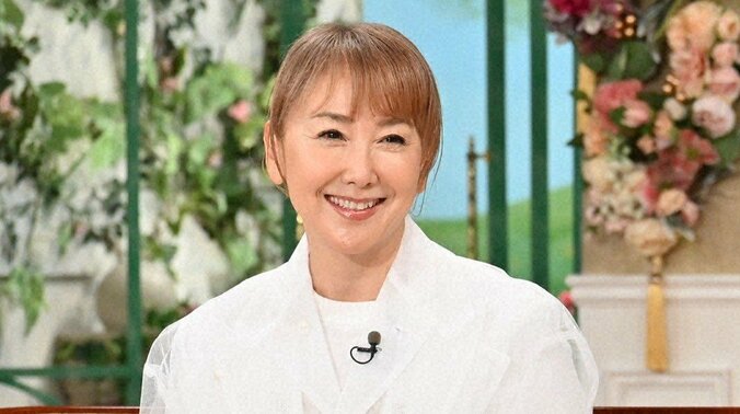 東ちづる「片方の股関節と両膝を人工関節に」大手術を乗り越え筋トレにハマった87歳母の驚異の“回復力”語る「地球一周行くそうです」 5枚目
