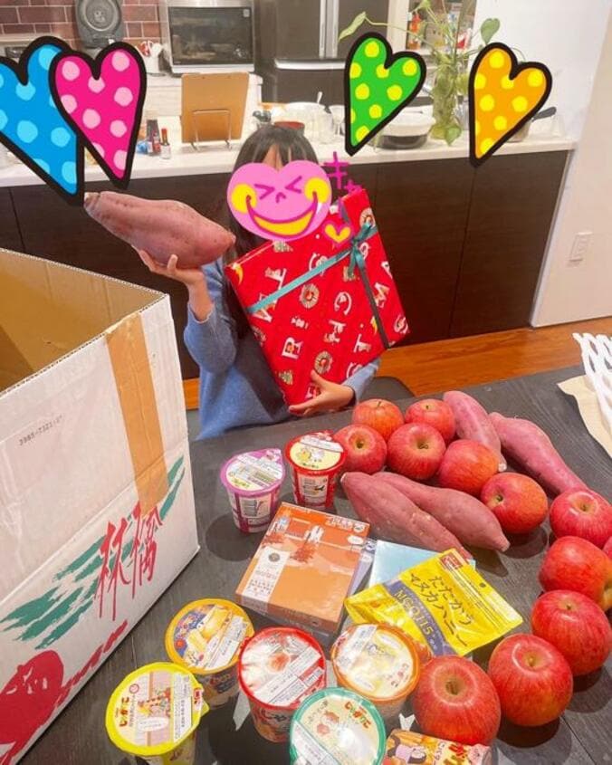  みきママ、母親から毎月届く仕送りに感謝「毎回ワクワクします！」  1枚目