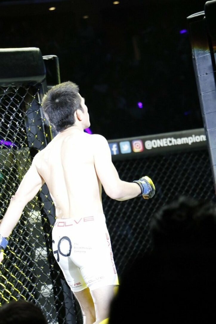 青木真也、桜井“マッハ”速人の道着姿は「温泉旅館で泥酔したおじさんの浴衣姿にしか見えない」