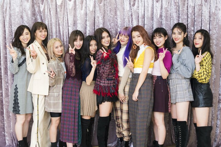 E-girls、新曲で岩田剛典出演映画を切なく彩る『Perfect World』-インタビュー-