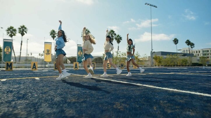 大胆へそ出し衣装で登場した注目の15歳日本人練習生、スパイス・ガールズの名曲をキレキレパフォーマンス「一番目立ってる！」