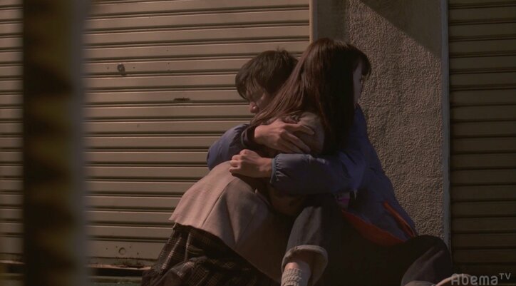 橋本環奈が襲われる!救ったのはまさかの… 『1ページの恋』第4話