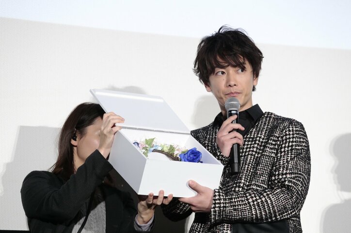 佐藤健、土屋太鳳のイメージは「幸せな思い出」「忍耐」「箱入り娘」