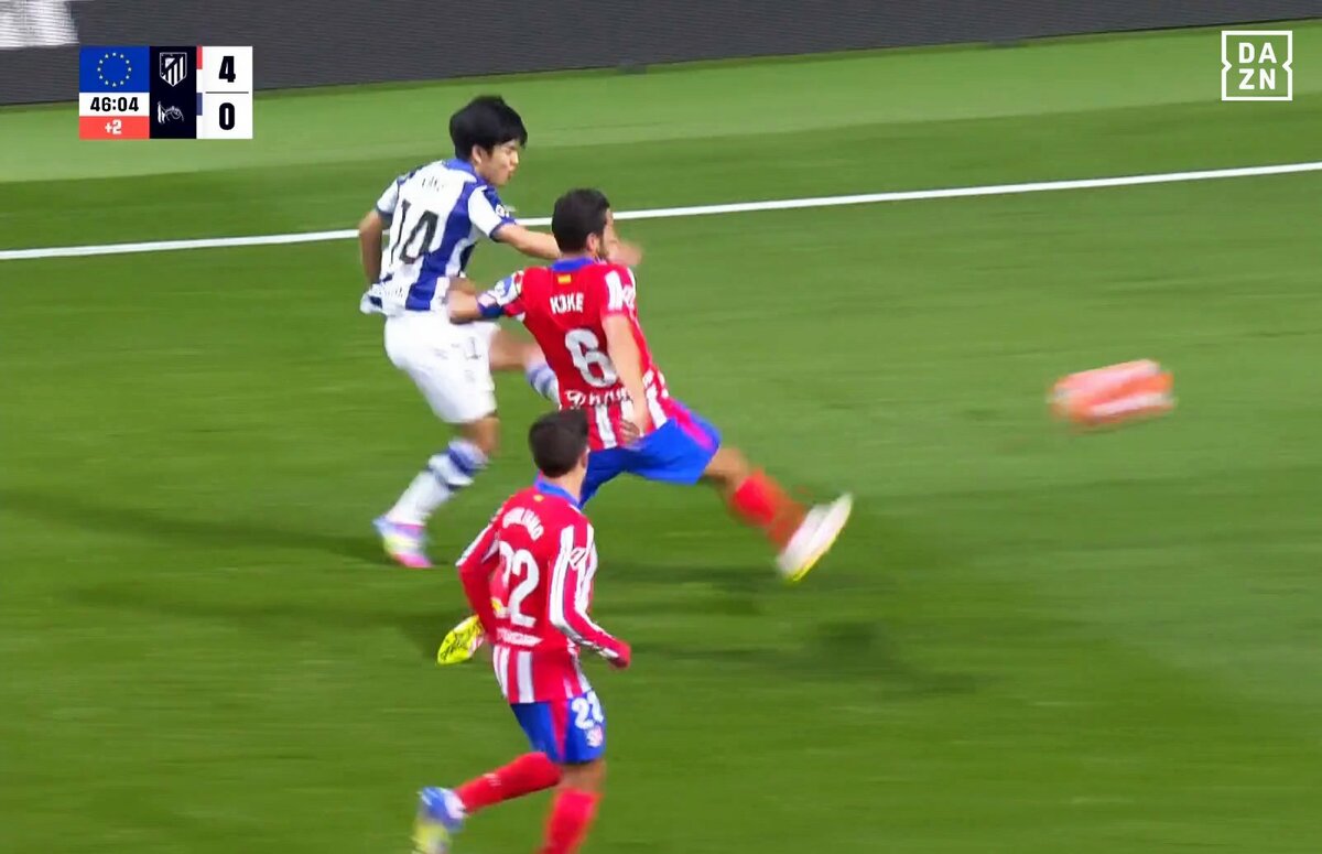 マジで可哀想…」久保建英の“超絶クロス”がアシスト未遂→ファンから