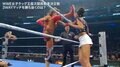 すごい角度！ 女子レスラー、超開脚で“顔面スタンプ”スーパーキックに敵悶絶…“美魔女レスラー”圧巻の身体能力にファン騒然