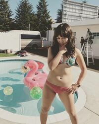 丸山桂里奈『早く夏になれ。』