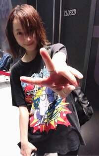 松井玲奈、ロックライブ参戦で“汗だくのヤバイ女”に　「なんかカッコイイ」「汗も滴るいい女」と反響