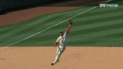 大谷翔平の勝ちは消さない！名手レンドン、執念の大ジャンプで同点危機防ぐ神プレー ファンも絶賛「すげー飛んでる」「キセキ」「なんで抑えれんねんw」