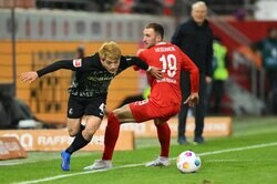 堂安律が“メッシ彷彿”の神業プレーを炸裂！足裏トラップ→フェイク→ドリブルで延べ６人を翻弄したキレッキレすぎる瞬間「こんなことできたんや」「もっと堂安にわたせ！」