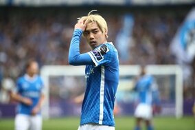 伊東純也が先制点アシスト＆4点目の起点に！　ヘンクはプレーオフ2で2連勝