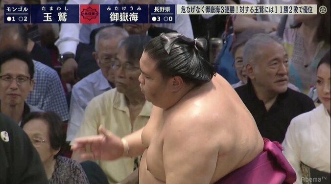 絶好調・御嶽海が土付かずの4連勝「大関近いかもしれません」の声も 1枚目