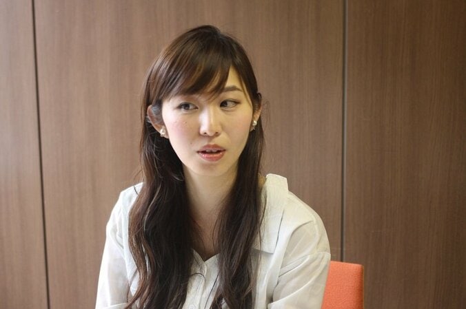 塩地美澄、「生放送だから出ちゃうもんは出ちゃいます」　妄マン衝撃回は見えちゃってた？ 2枚目