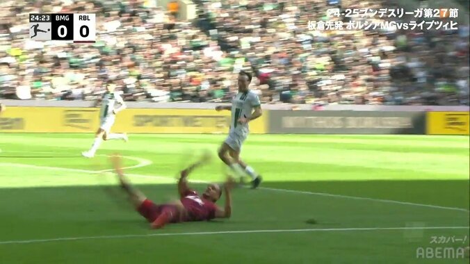 【映像】板倉滉、オランダ代表を吹っ飛ばす豪快スライディング炸裂