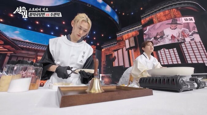 【写真・画像】Stray Kidsフィリックス、料理の腕前に絶賛の声　2枚目