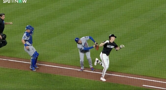 【写真・画像】“誤審騒ぎの審判”にブチギレ！「これはキレる」「殴るのかとビビった」ヤンキースの退場王が大激怒→退場処分で大荒れ「顔近すぎw」　1枚目