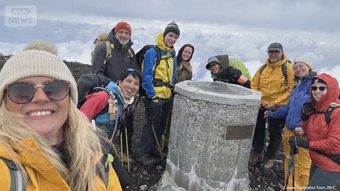 富士山が山開き“外国人殺到”も今年から混雑緩和のため新しい取り組み 1枚目