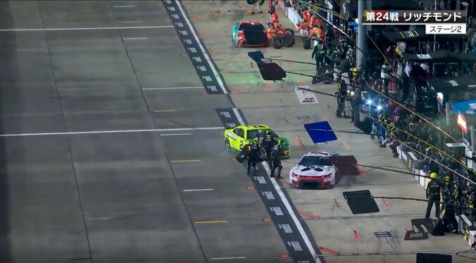 「よく事故にならないな」アンセーフリリースであわや接触も「ホースが…」「縄跳びみたいに」驚きの光景に反響 4枚目