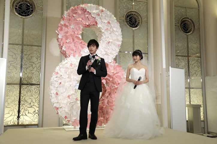 土屋太鳳、佐藤健とバージンロードを歩き「世界中の女性の代表として!」