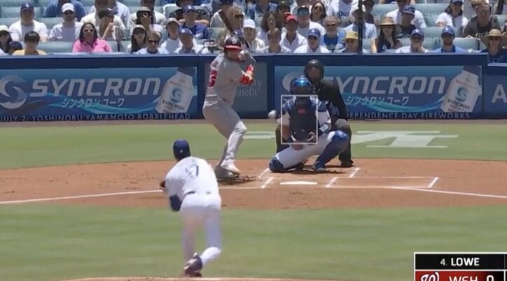 【写真・画像】なんだこれは…？ 大谷翔平のボールで“異変”「ドン引き」 打者が混乱して“マン振り三振”→呆然リアクション「これは打てない」　1枚目