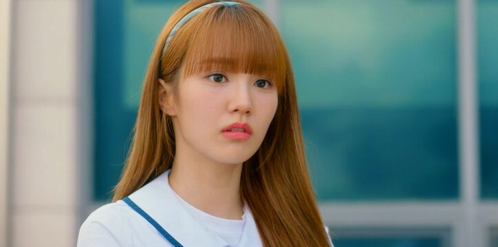 誹謗中傷に苦しむ18歳の国民的トップアイドルが異世界に…ナナ（woo!ah!）、ヒョンソク（CIX）ら出演のラブロマンス「君が落ちた世界」