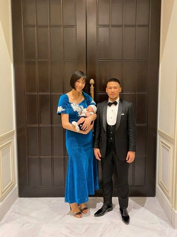 K-1・卜部弘嵩選手、妻・高橋ユウ＆息子と義兄の結婚式に参列「病院に許可をもらい久しぶりの外の世界」