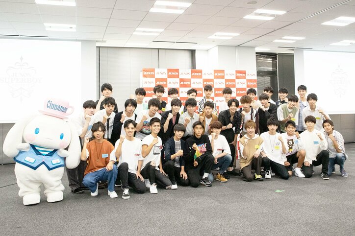 【画像】小池徹平、留学中のウエンツ瑛士は「ヒゲを生やし毛むくじゃら。凛々しくなった」