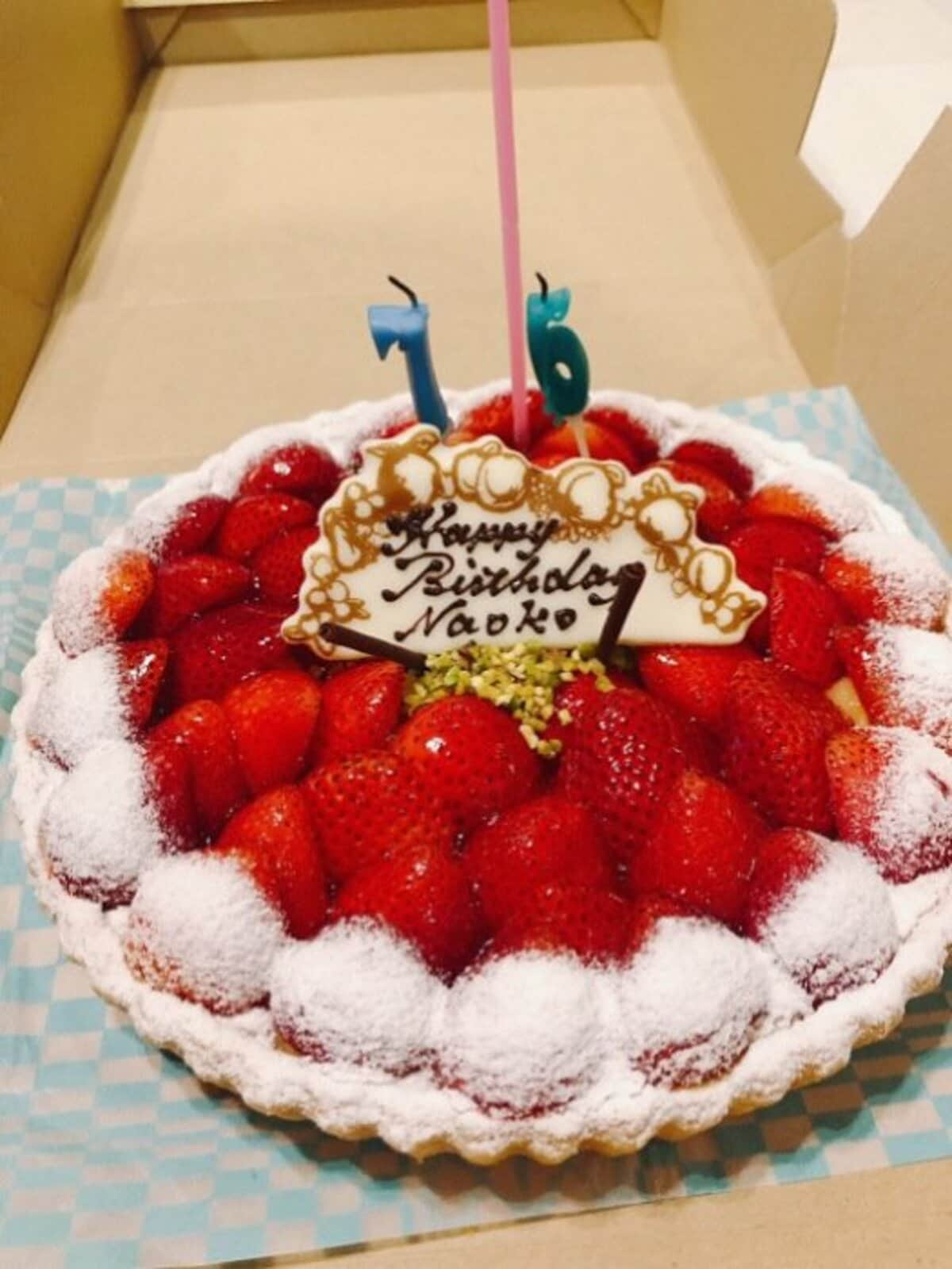 研ナオコ 誕生日ケーキに立てられた 76 のロウソク こんなに歳とってねーわ 話題 Abema Times