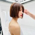 若月佑美、美しい“赤リップショット”を公開し「芸術品」「本当に女神」の声