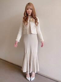 日菜あこ『娘に派手と言われた「入学式コーデ」』