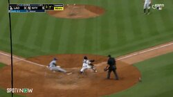 大谷翔平とジャッジがいれば何かが起こる！打席外で生まれた爆速VS爆肩の“名勝負”に球場もどよめきの嵐