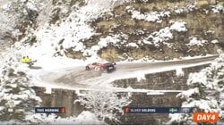 ギャラリー騒然！世界ラリーで「めちゃ滑ってる」 “予期せぬ事態”に観客慌てる…開幕戦で捉えたあわやの一幕