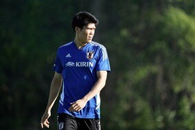 チュニジア戦で冨安健洋が待望のベンチ入り　アーセナルで見せた右SBを日本代表でも？