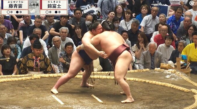 「ラフな格好の大物政治家が」大相撲、親方の背後に“鎮座”する姿が話題「本人だわw」「見っけ」 2枚目