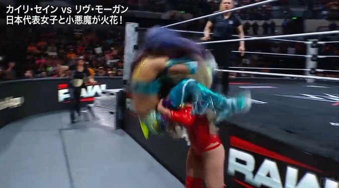 リヴの強烈な一撃